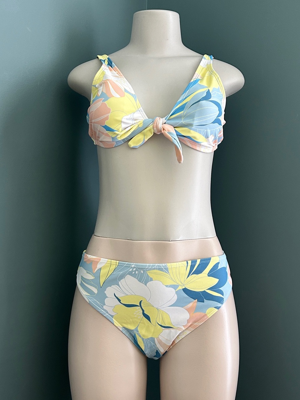 Cupshe Pastel Yellow, Blue & Peach Floral Tie-Front Kids Bikini Size Large